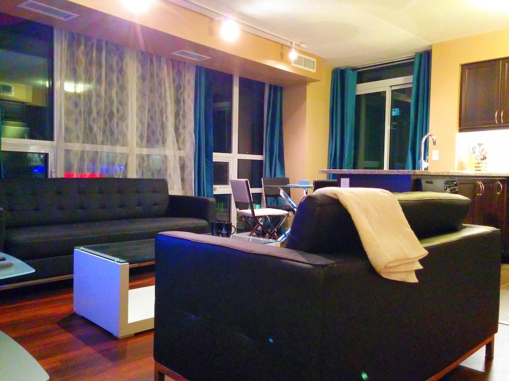Napa Furnished Suites At Cn Tower & Maple Leaf Square Toronto Phòng bức ảnh