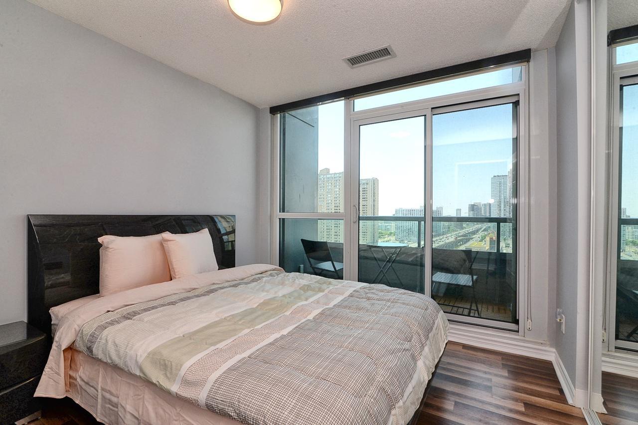 Napa Furnished Suites At Cn Tower & Maple Leaf Square Toronto Ngoại thất bức ảnh