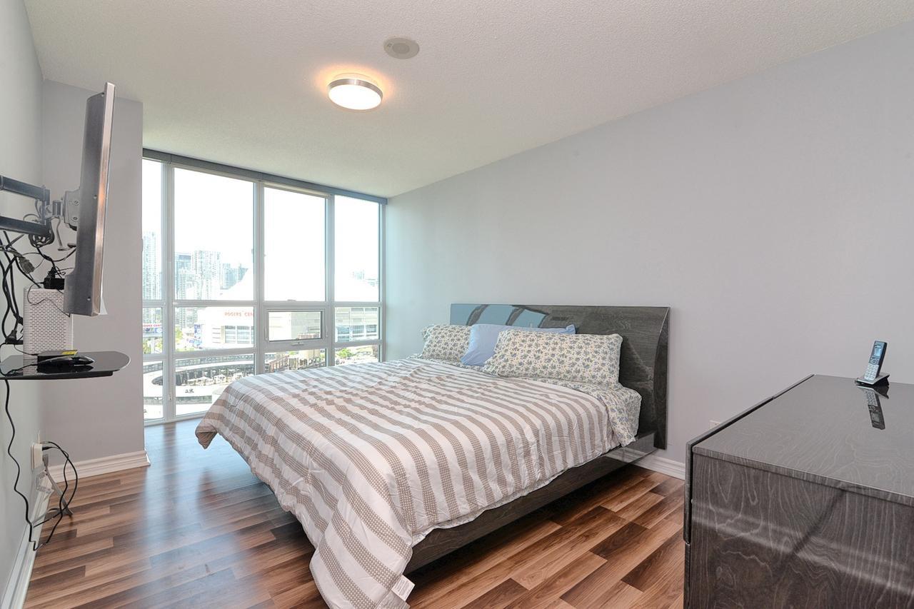 Napa Furnished Suites At Cn Tower & Maple Leaf Square Toronto Ngoại thất bức ảnh
