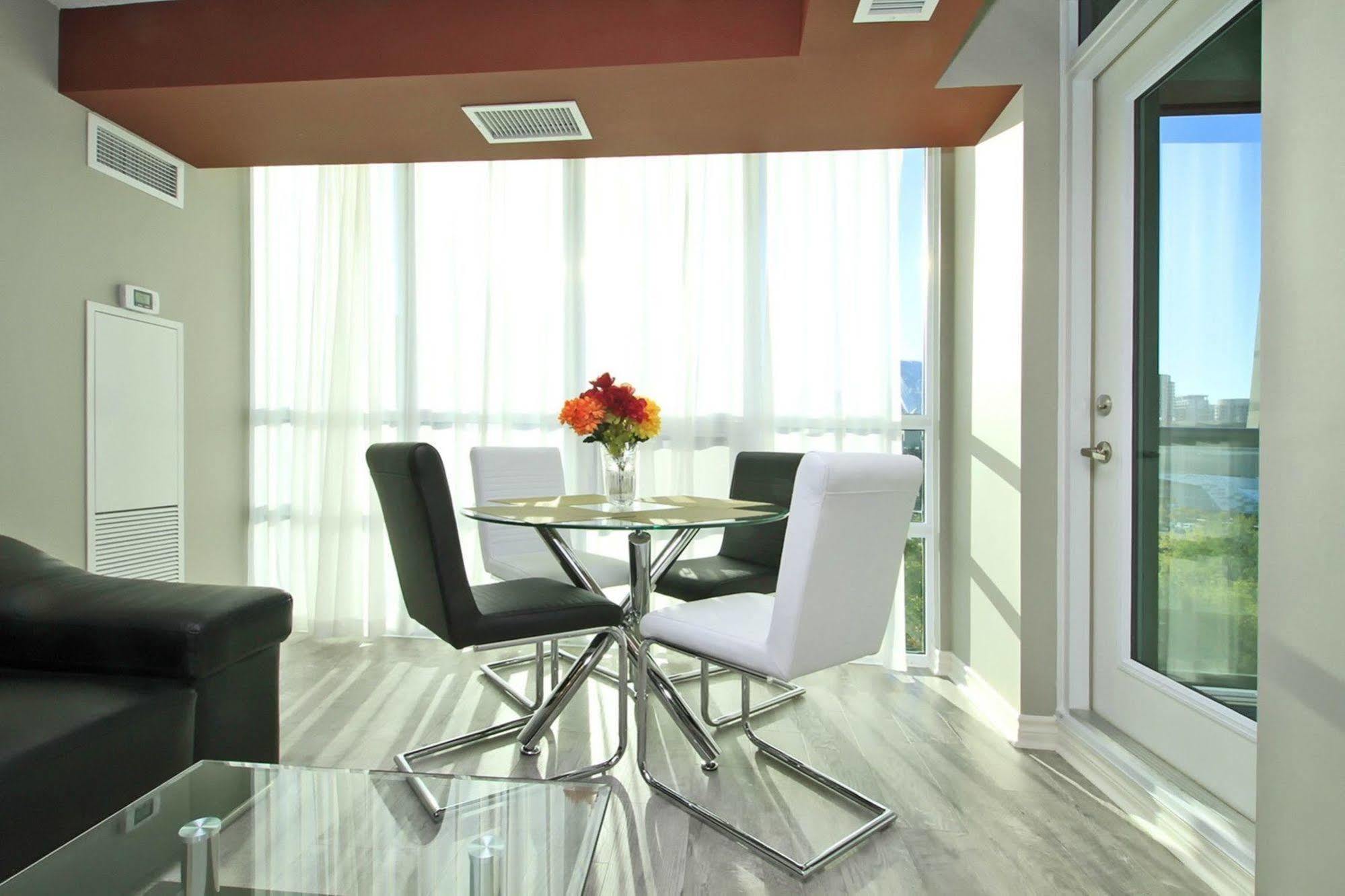 Napa Furnished Suites At Cn Tower & Maple Leaf Square Toronto Ngoại thất bức ảnh