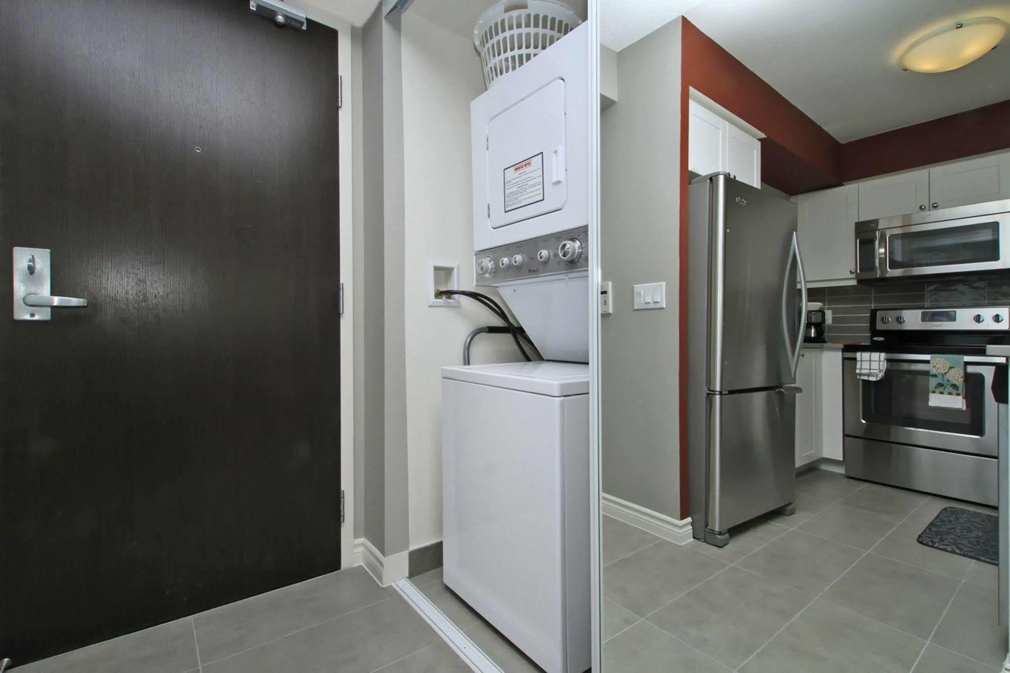 Napa Furnished Suites At Cn Tower & Maple Leaf Square Toronto Ngoại thất bức ảnh